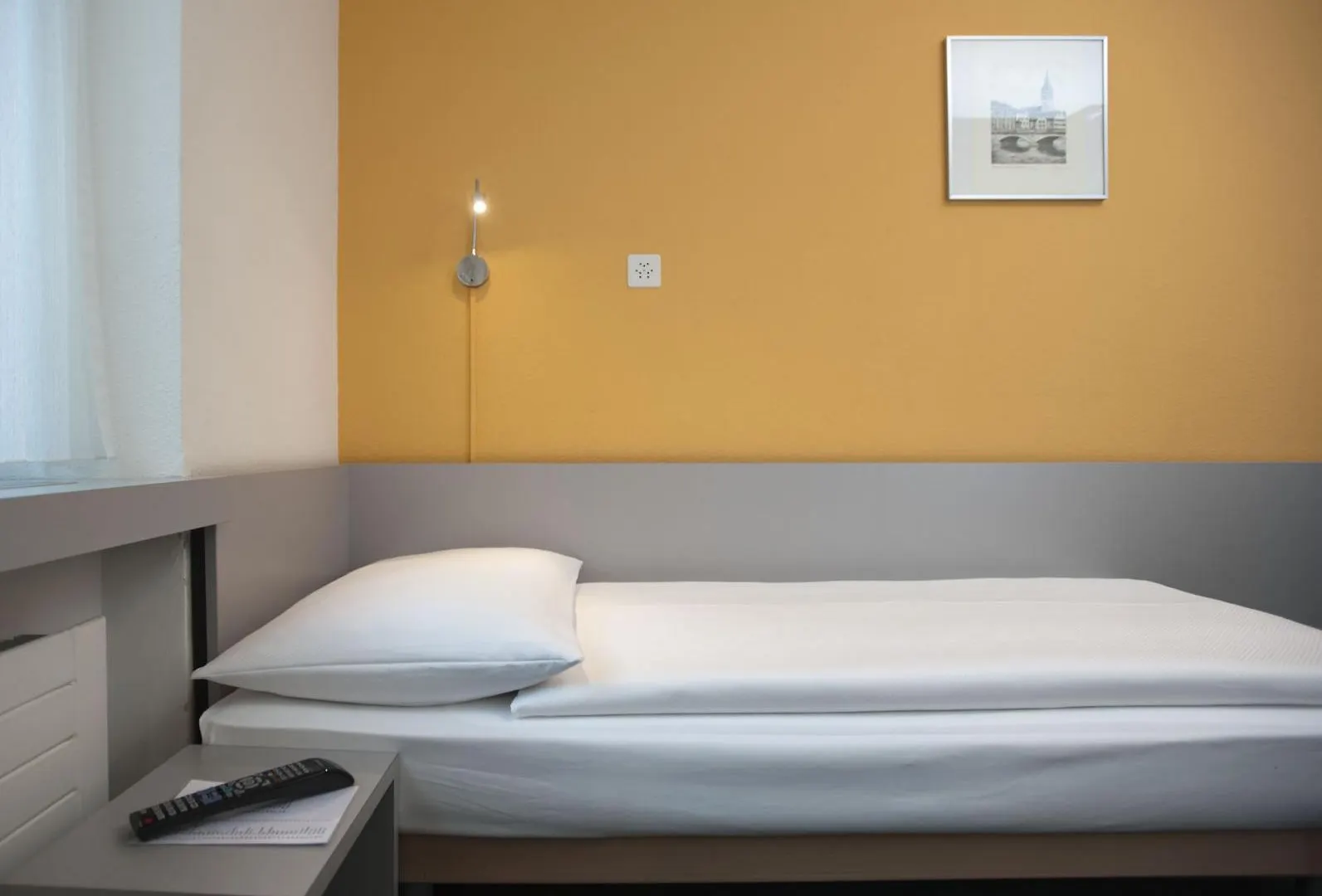 Alexander Guesthouse Zurich Old Town 2*,